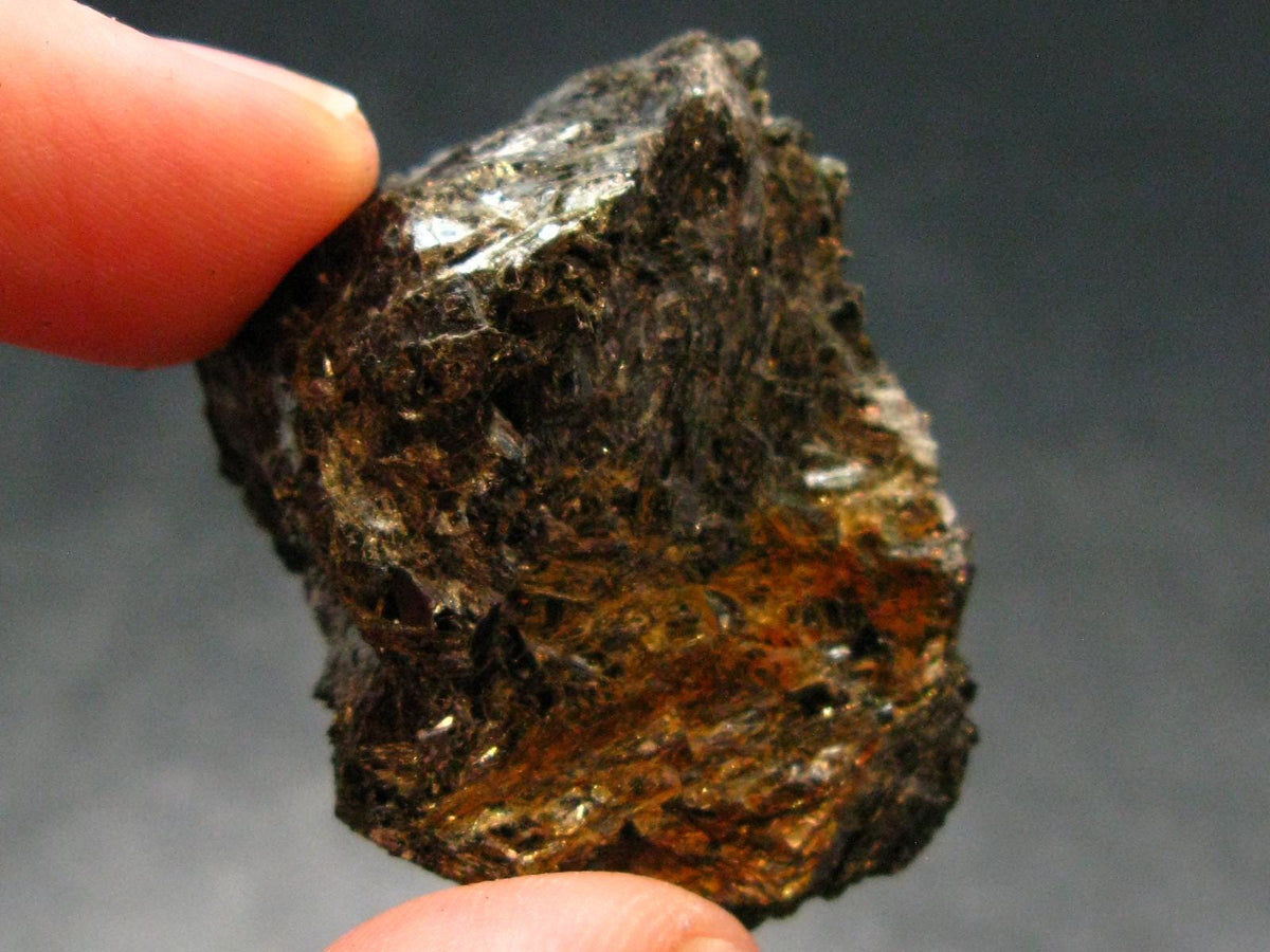 Rare Nuumite Nuummite Raw Piece From Greenland - 16.93 Grams - 1.4"