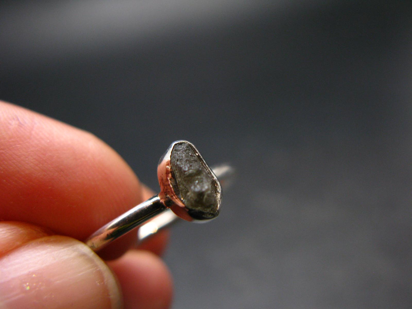 Cute Gem Moldavite Sterling Silver Ring From Czech Republic - Size 8 - 1.9 Grams