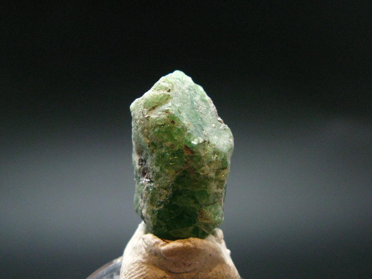 Rare Neon Tremolite Lot of 10 Crystals from Tanzania - 221.30 Carats