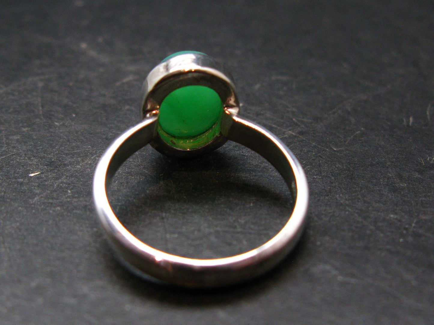 Natural Apple Green Chrysoprase 925 Sterling Silver Ring From Australia - 5.24 Grams - Size 9
