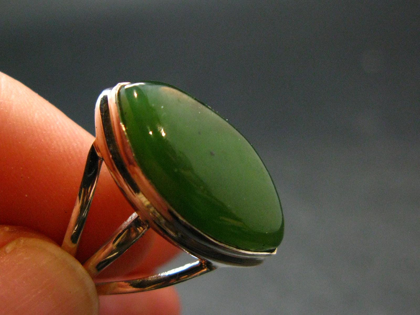 Nephrite Jade Ring From Canada - Size 7 - 6.44 Grams