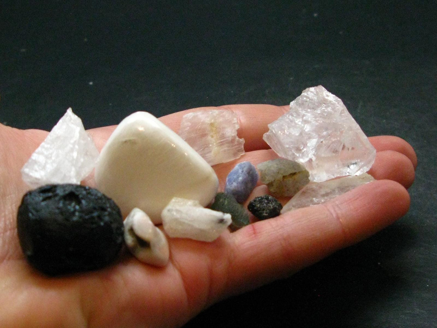 Synergy 12 Set Phenakite Moldavite Natrolite Petalite Danburite Tektite Scolecite Herderite Tanzanite Brookite 74.04 Gr