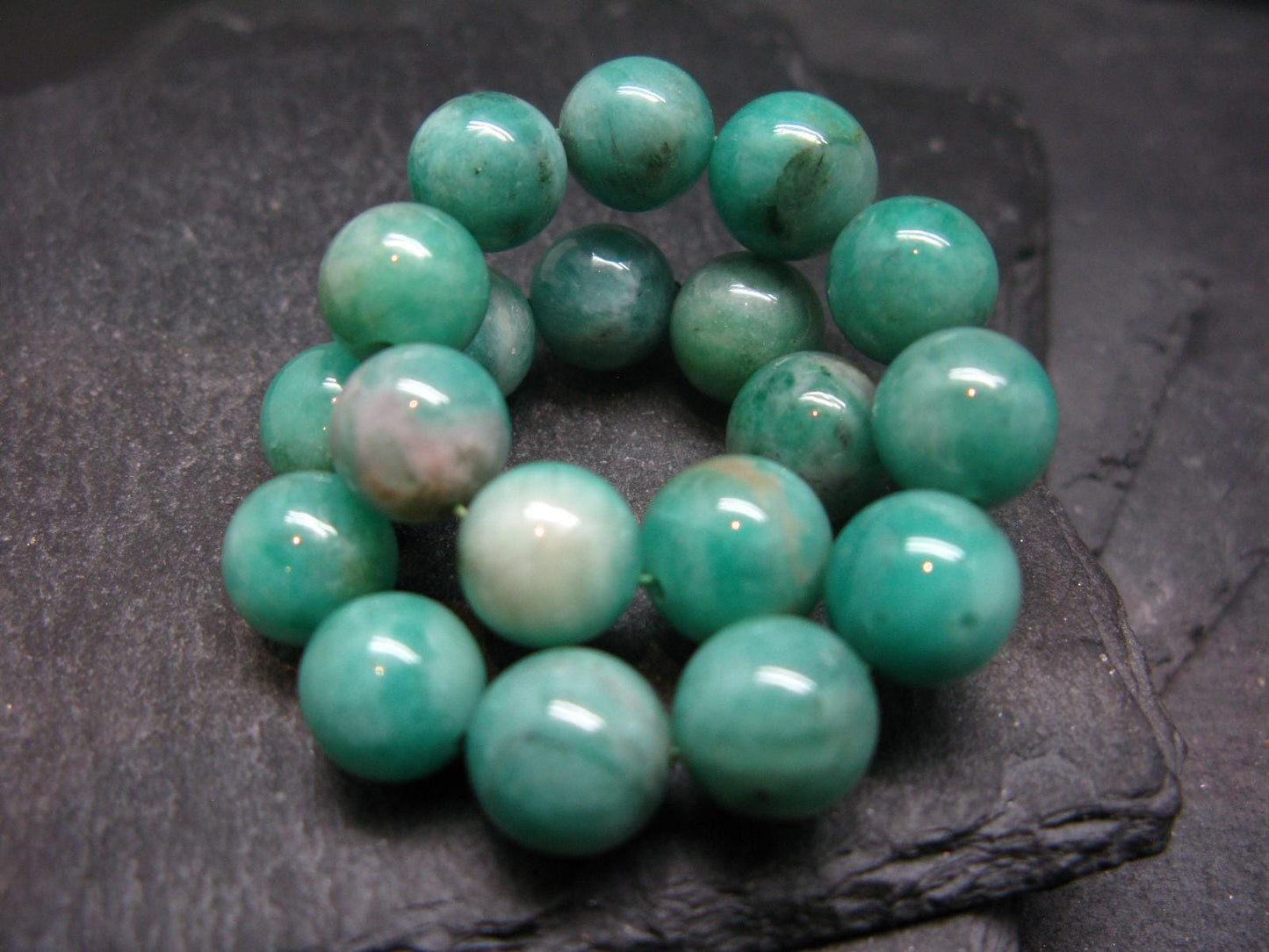 Emerald Gem Genuine Bracelet ~ 7 Inches ~ 10mm Round Beads