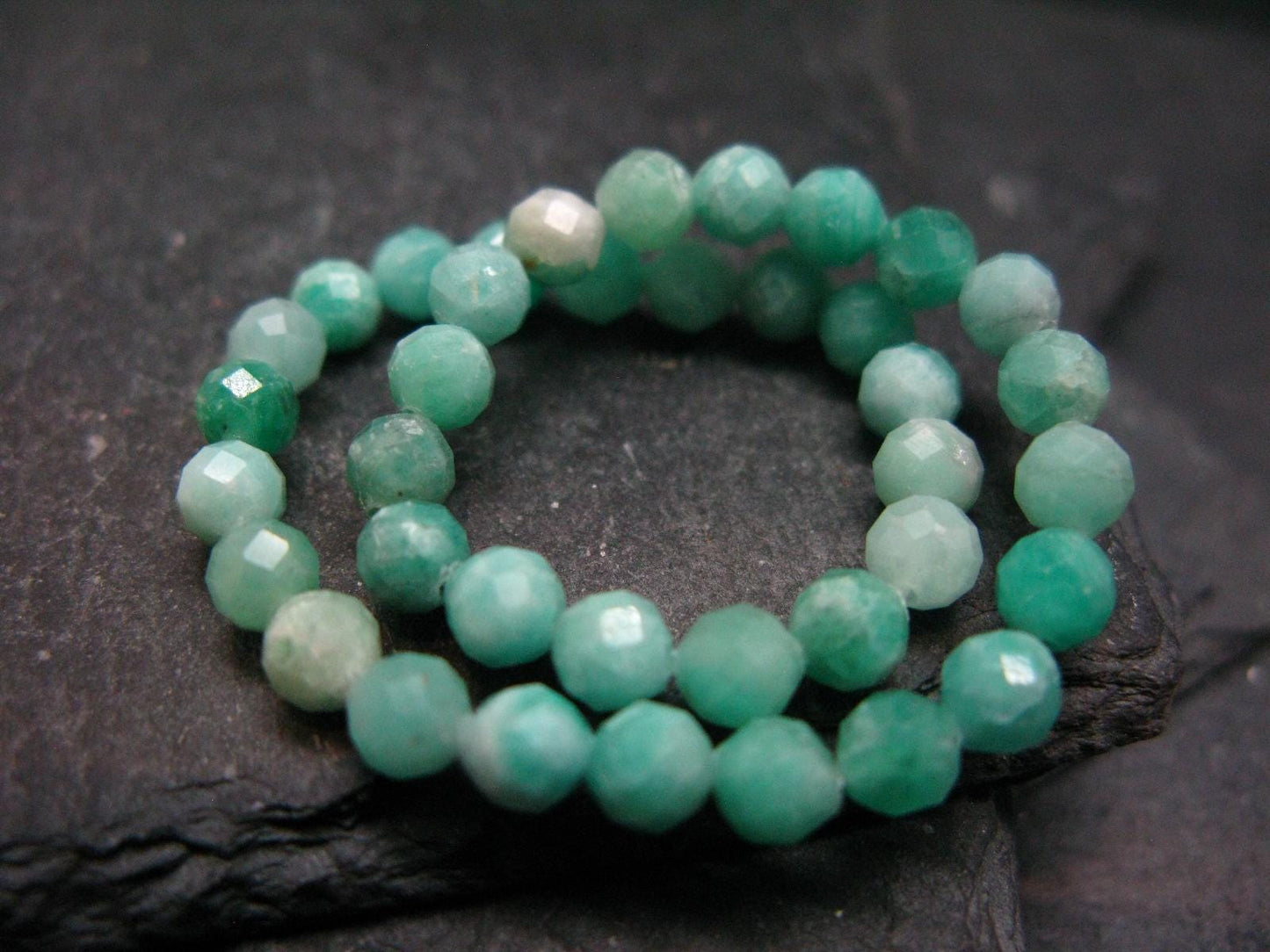 Emerald Genuine Bracelet ~ 7 Inches ~ 5mm Round Facetted Beads