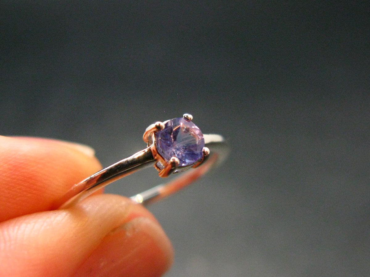 Tanzanite (Zoisite) Sterling Silver Ring - 0.91 Grams - Size 5
