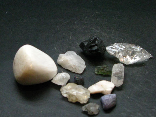 Synergy 12 Set Phenakite Moldavite Natrolite Petalite Danburite Tektite Scolecite Herderite Tanzanite Brookite 55.84 Gr