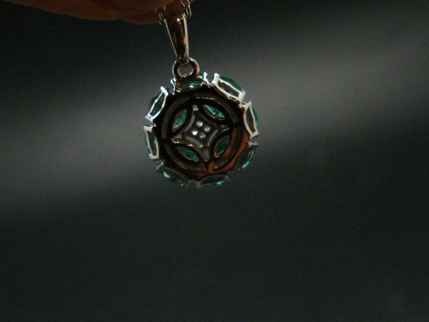 Emerald Silver Pendant W/Chain From Colombia - 2.90 Grams Total