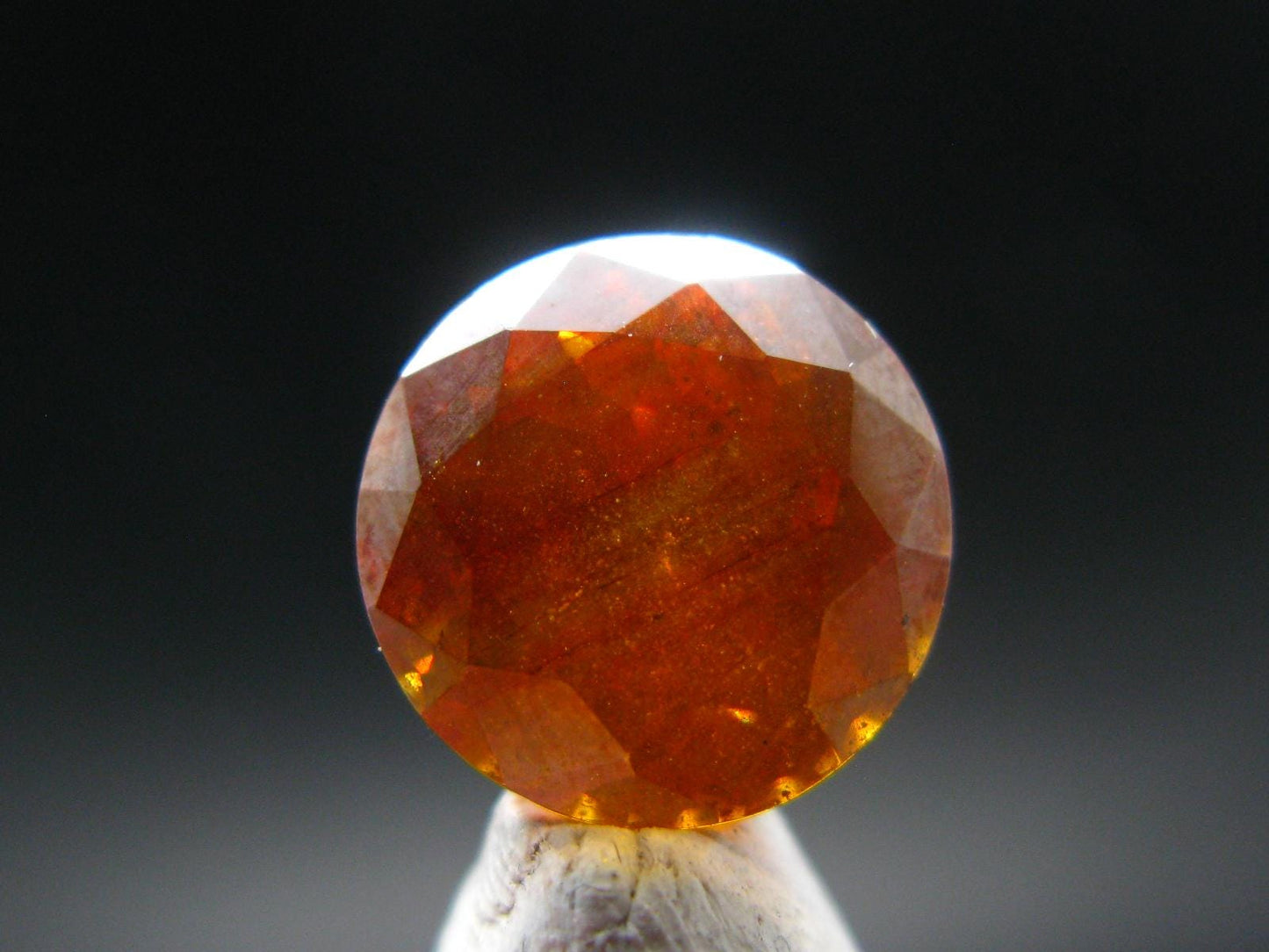Gem Sphalerite Facetted Cut Stone from Spain - 7.67 Carats