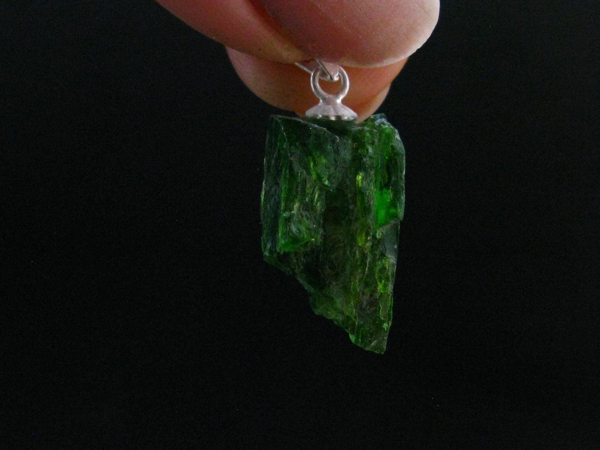 Green Chrome Diopside 925 Silver Pendant from Russia - 0.9" - 2.07 Grams