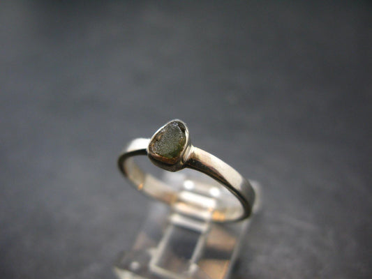 Cute Gem Moldavite Sterling Silver Ring From Czech Republic - Size 7 - 1.9 Grams