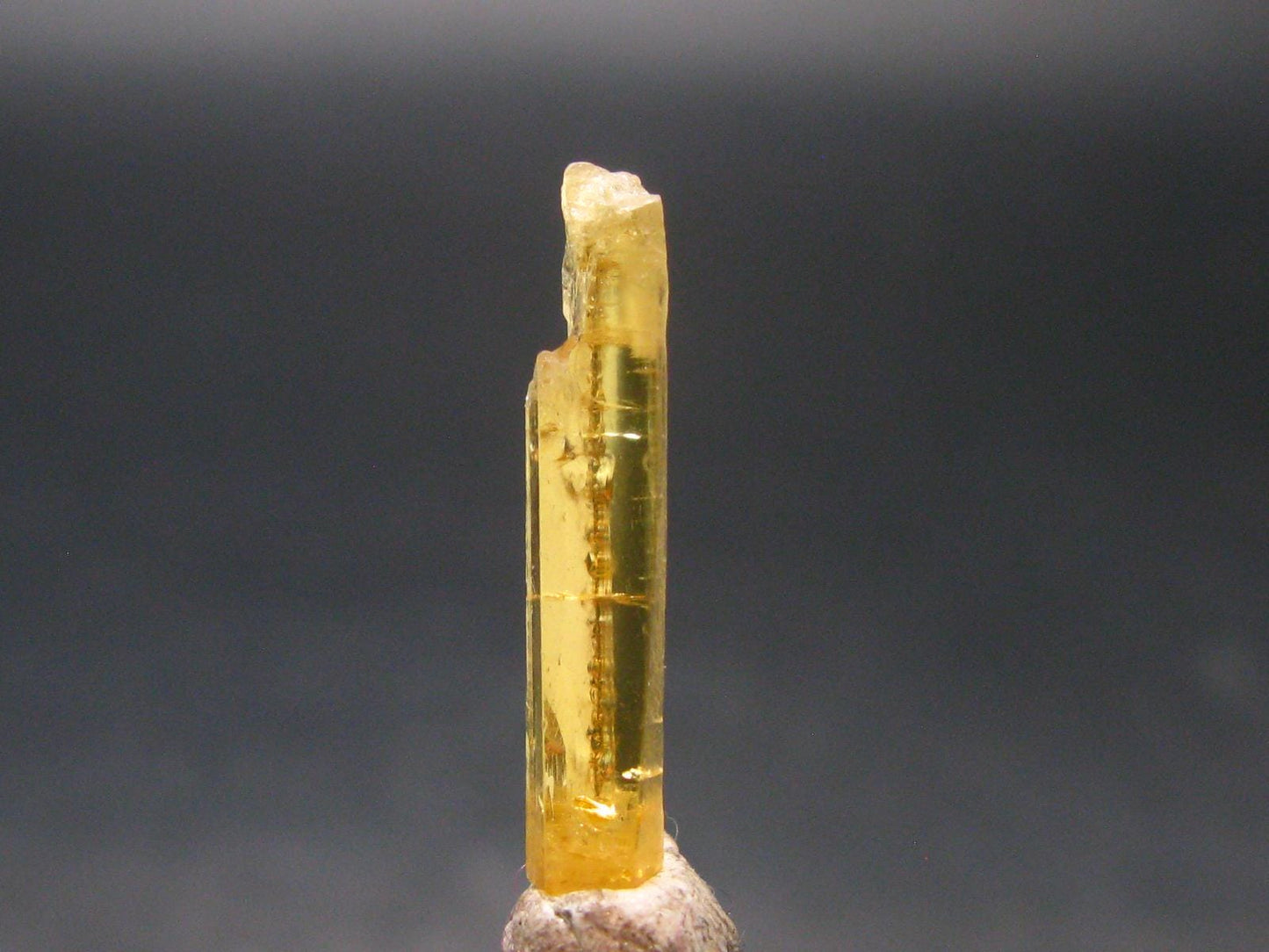Gem Heliodor Golden Beryl Crystal From Tajikistan - 0.94 Grams - 0.9"