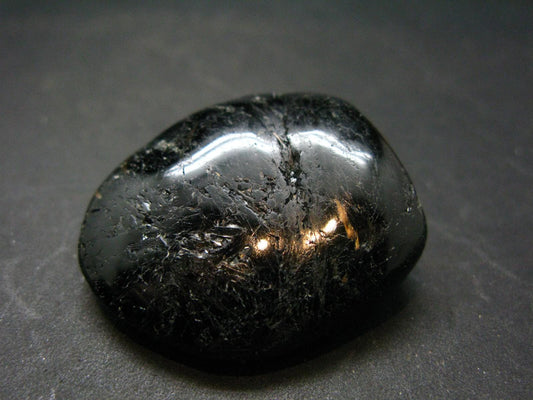 Rare Nuumite Nuummite Tumbled Stone From Greenland - 28.12 Grams - 1.3"
