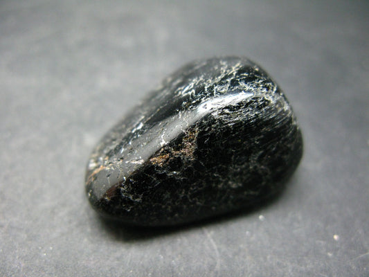 Rare Nuumite Nuummite Tumbled Stone From Greenland - 22.25 Grams - 1.0"