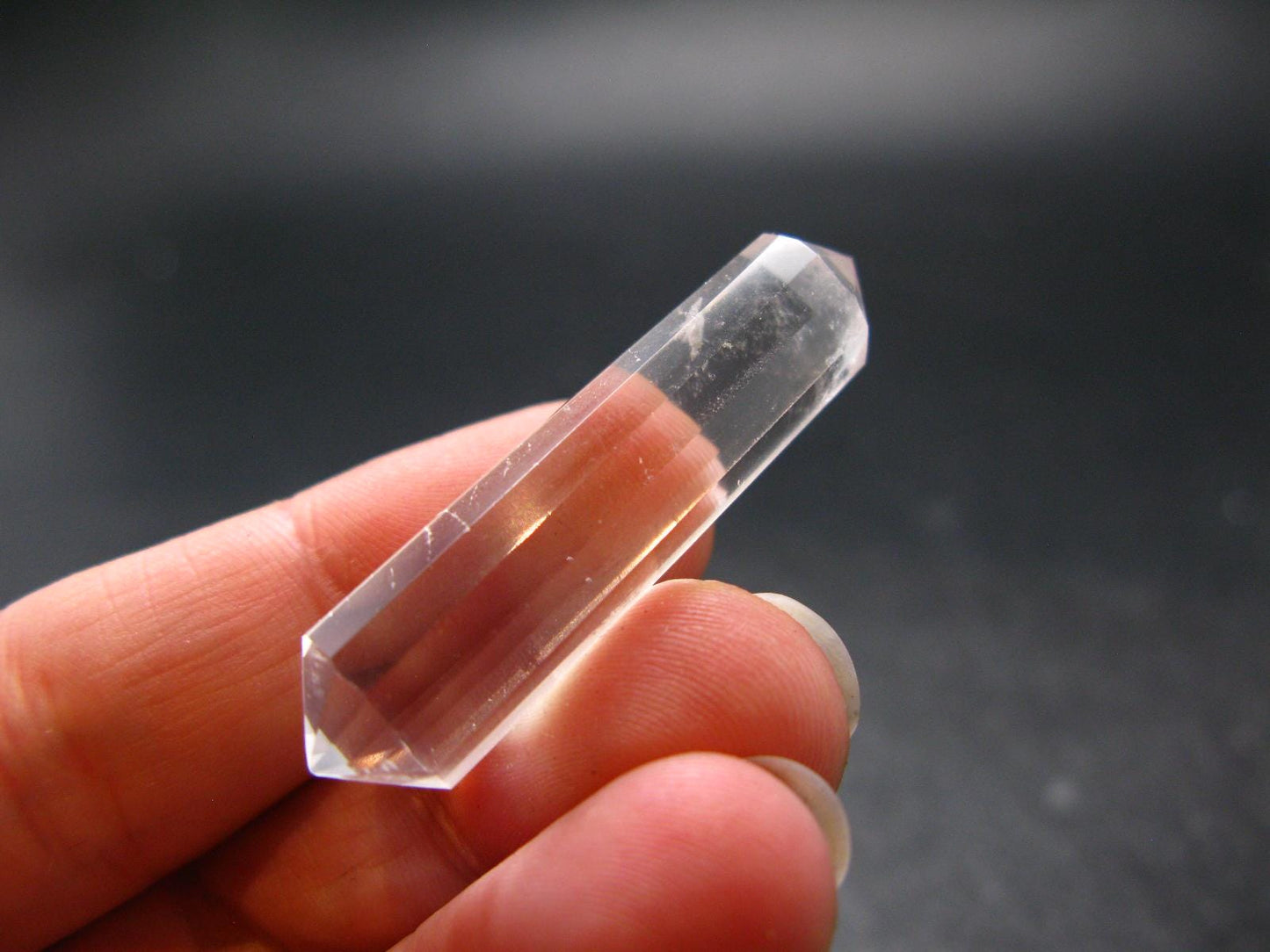 Perfect Quartz Vogel Crystal Healing Wand - 1.6" - 7.14 Grams