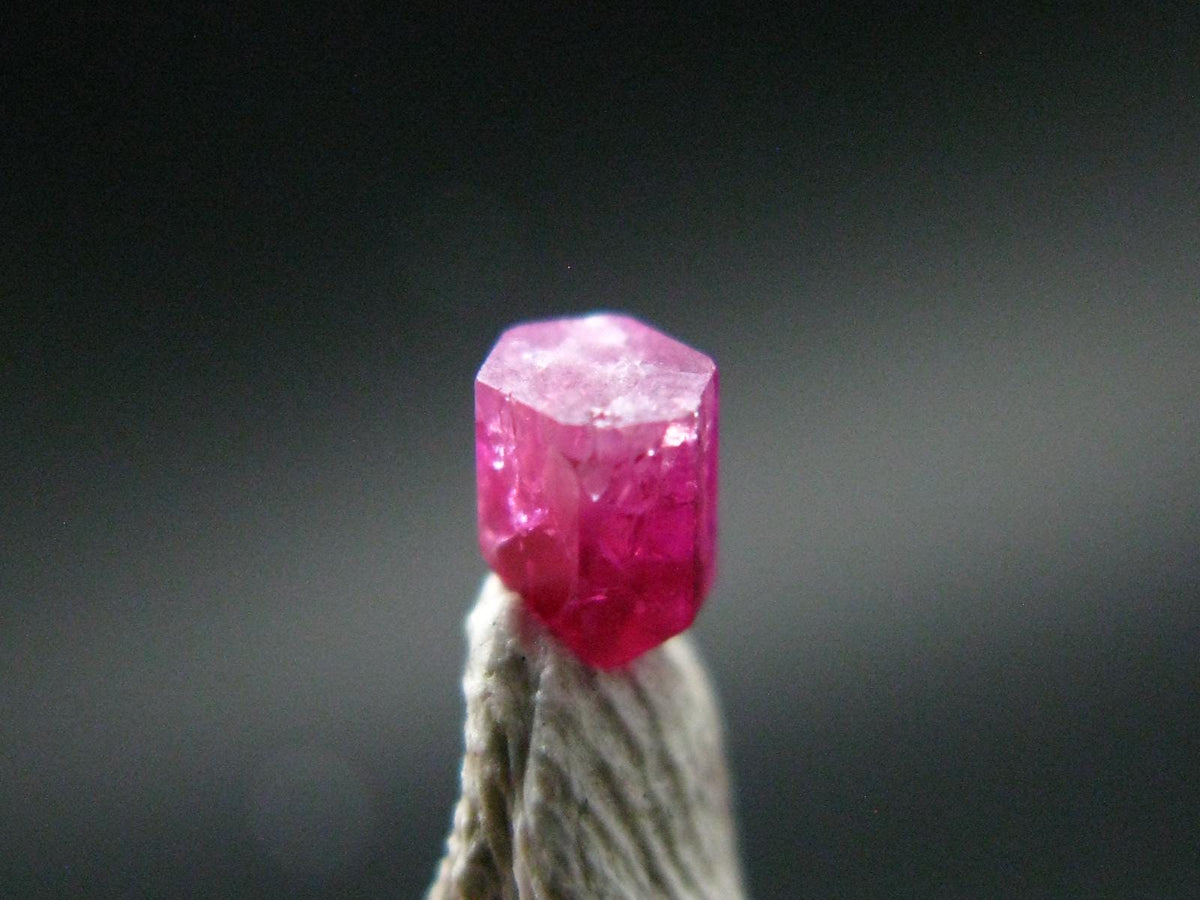 Nice Rare Gem Bixbite Red Emerald Beryl Crystal From Utah USA - 0.19 Carats