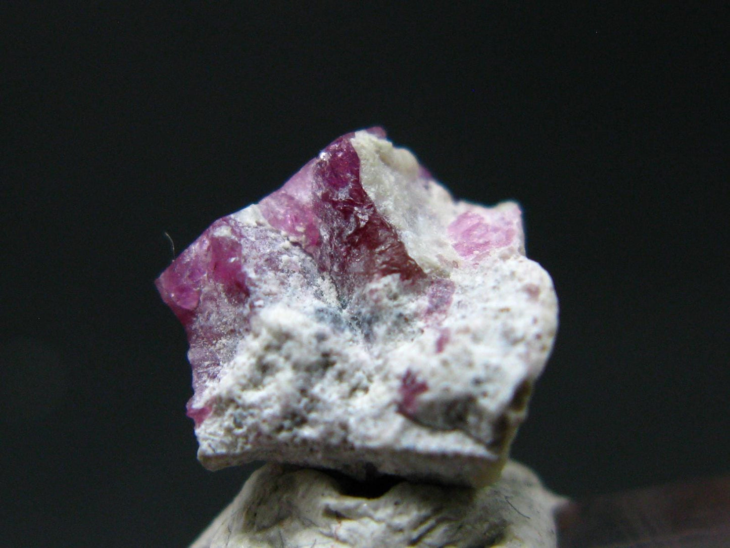 Nice Rare Gem Bixbite Red Emerald Beryl Crystal From Utah USA - 2.47 Carats