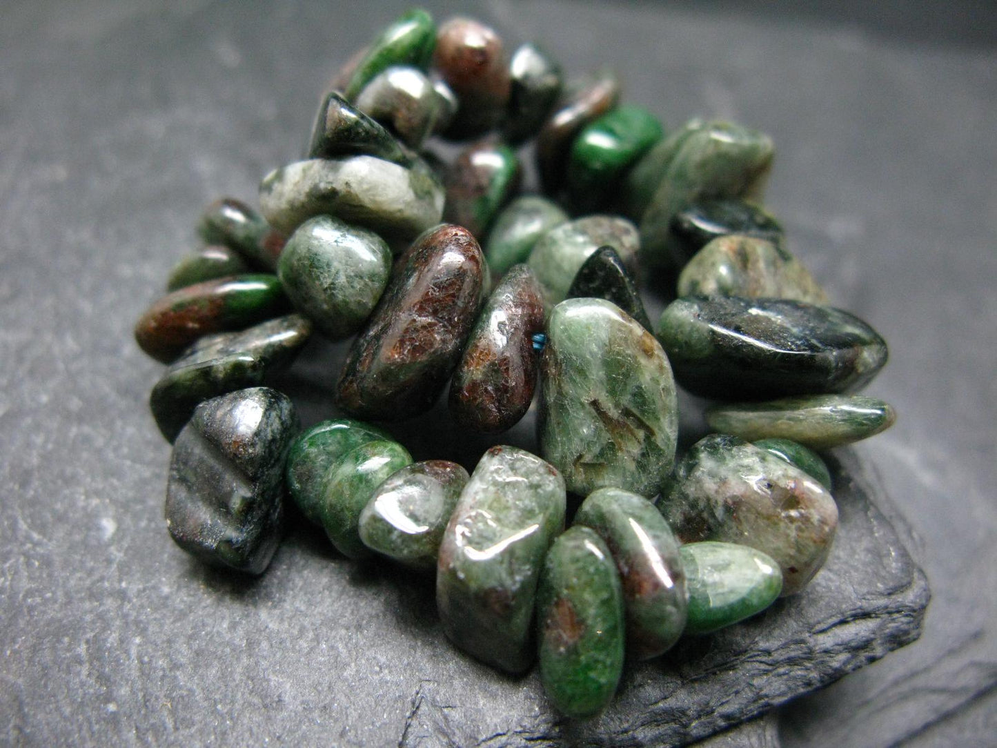 Eclogite Genuine Bracelet from Norway ~ 7 Inches ~ 10mm Tumbled Beads