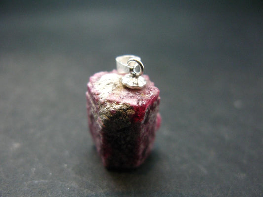 Bixbite Red Emerald Beryl Silver Pendant From Utah USA - 17.50 Carats - 0.8"