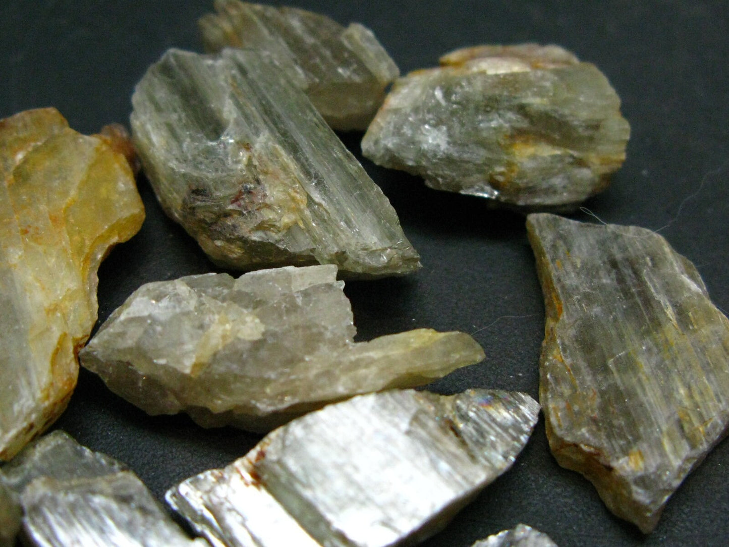 Lot of 10 Gem Color Change Diaspore Crystals From Turkey - 138 Carats