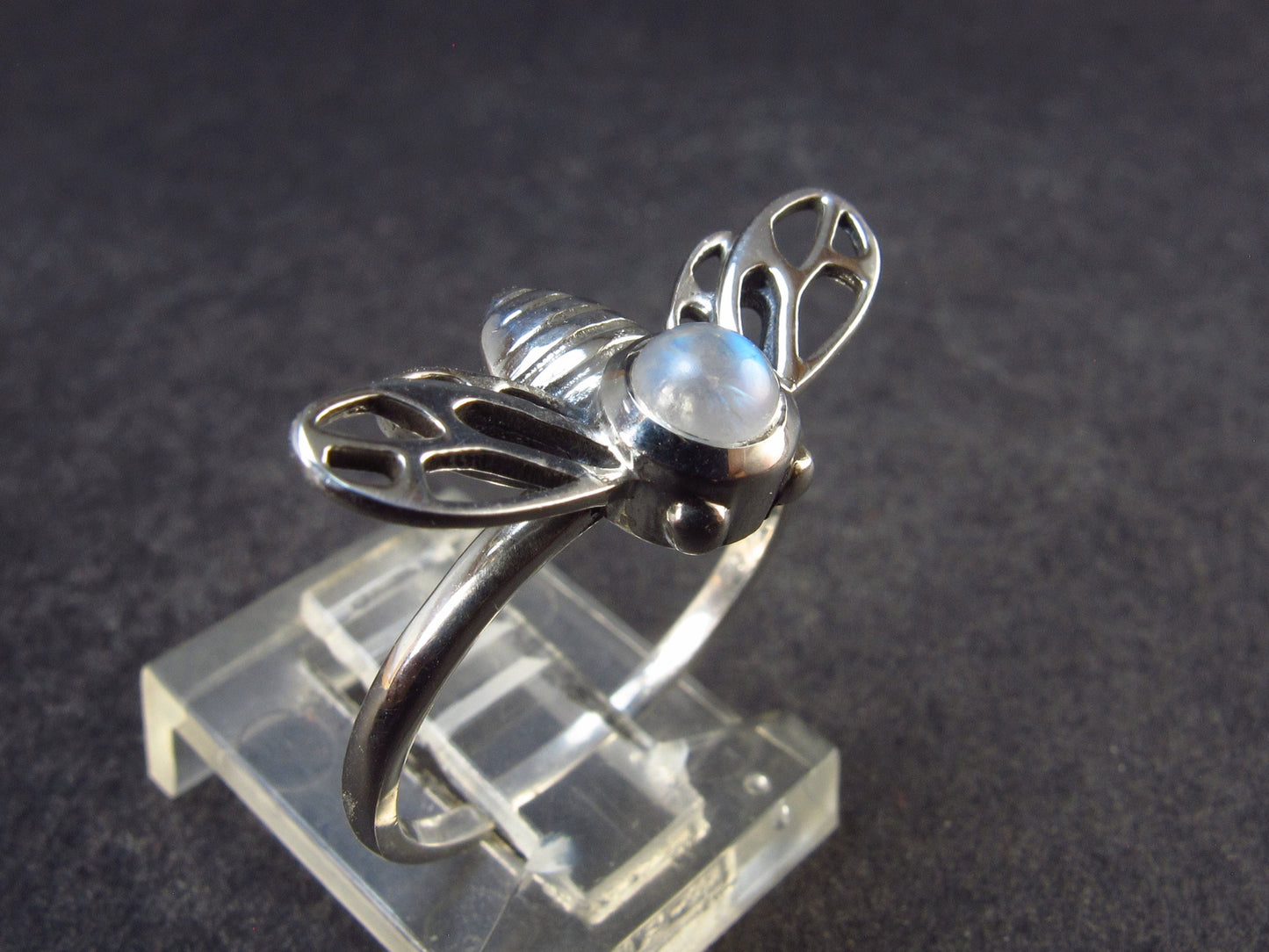 Natural Glow From Inside Moonstone 925 Silver Ring - 2.30 Grams - Size 6.5