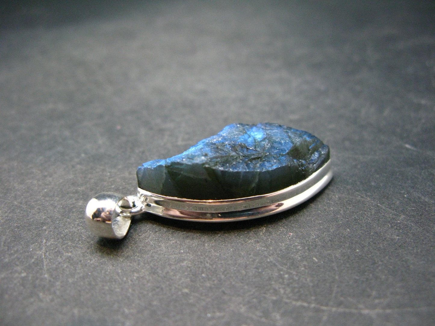 Faceted Labradorite Pendant In 925 Sterling Silver From Madagascar - 1.8'' - 11.1 Grams