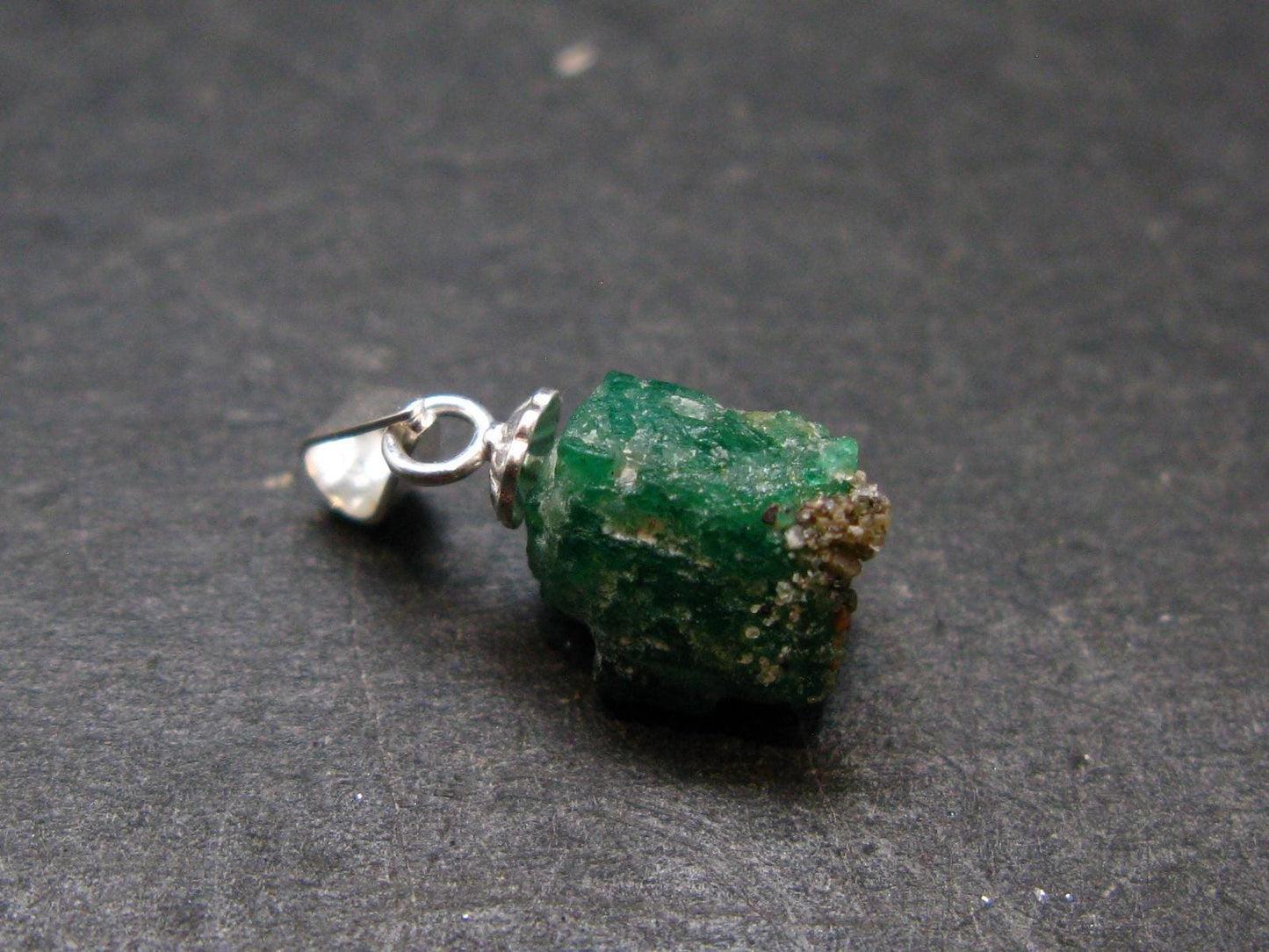 Emerald Beryl Silver Pendant from Afghanistan - 0.6" - 0.86 Grams