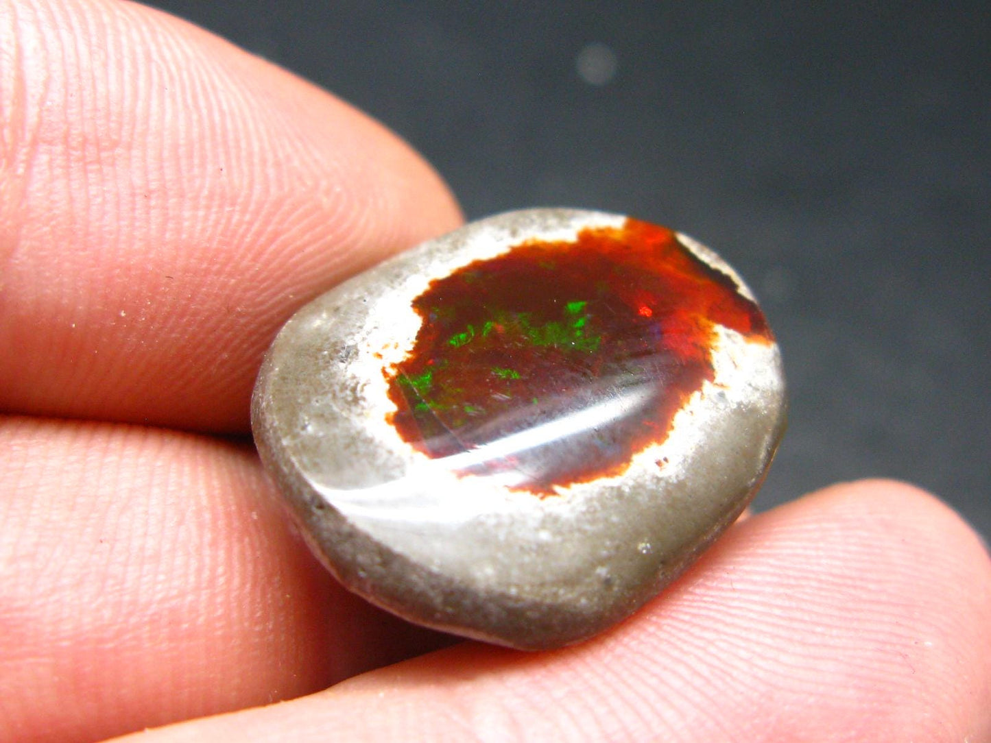 Natural Precious Opal With Play of Color from Ethiopia - 0.8" - 4.08 Grams