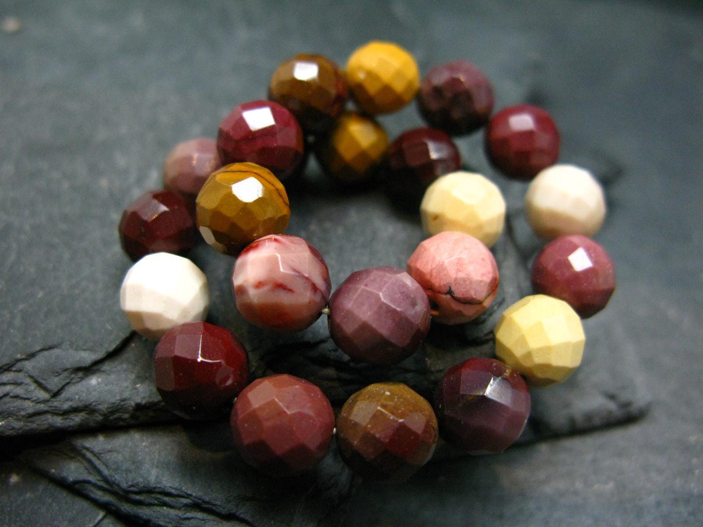 Mookaite Jasper Genuine Bracelet ~ 7 Inches ~ 8mm Facetted Beads