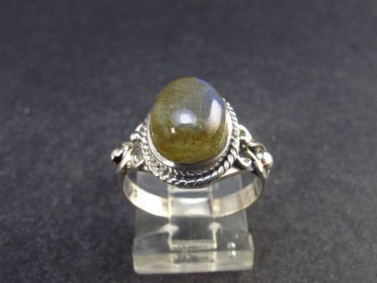 Labradorite Cabochon Silver Ring From Madagascar - 3.42 Grams - Size 7.25