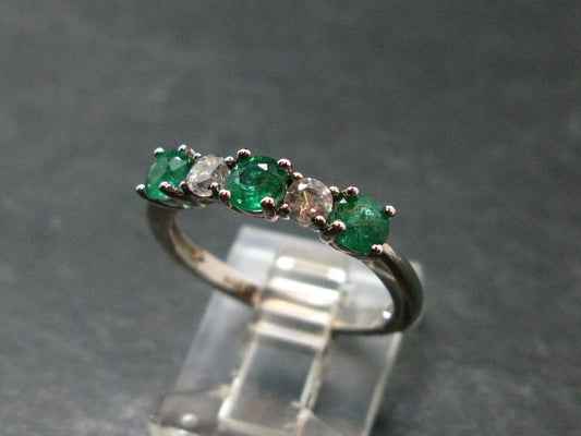 Emerald Faceted Silver Ring from Colombia - 2.29 Grams Total - Size 7