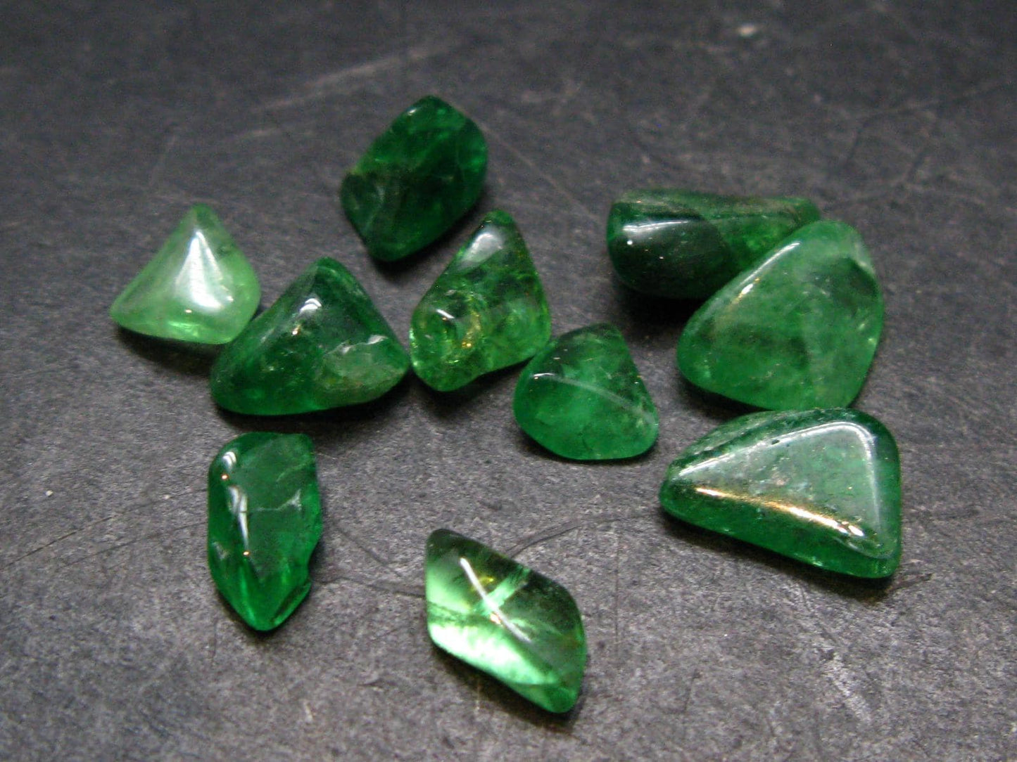 Lot of 10 Tsavorite Garnet Gem Tumbled Stones From Tanzania - 24.11 Carats