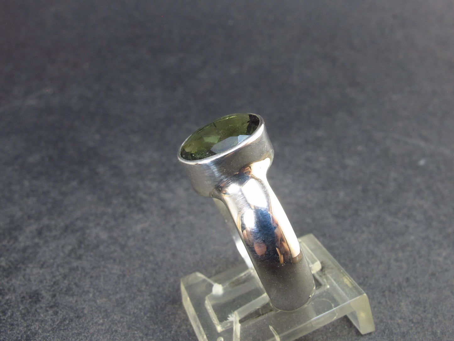 Moldavite Tektite Facetted Silver Ring from Czech Republic - Size 9 - 6.21 Grams