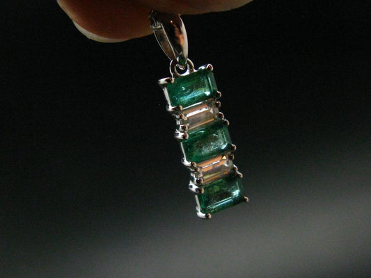 Emerald Silver Pendant W/Chain From Colombia - 2.47 Grams Total