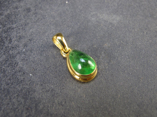 Tsavorite Green Garnet Gold Plated Silver Pendant from Tanzania - 0.7" - 1.67 Grams