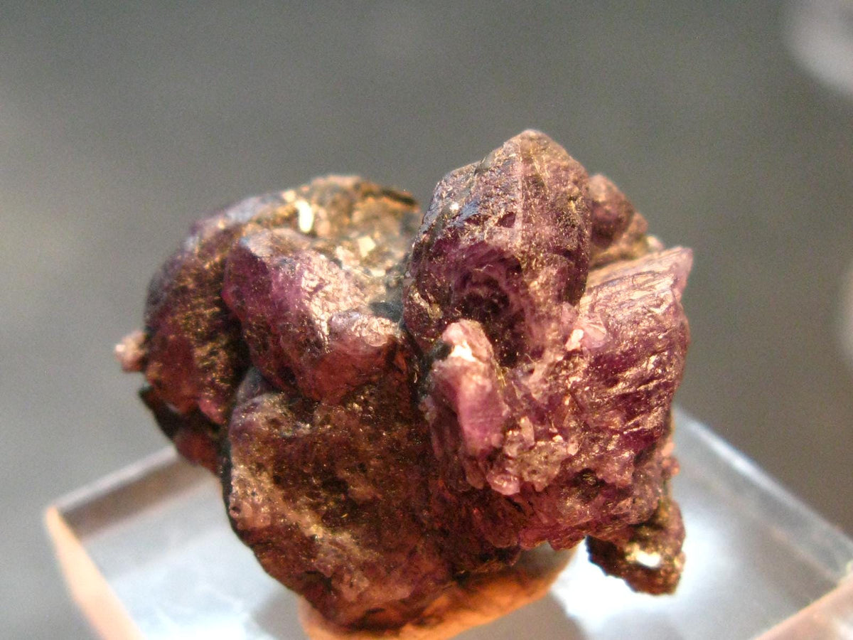 Alexandrite Chrysoberyl Cluster From Zimbabwe - 7.17 Grams - 2.2"