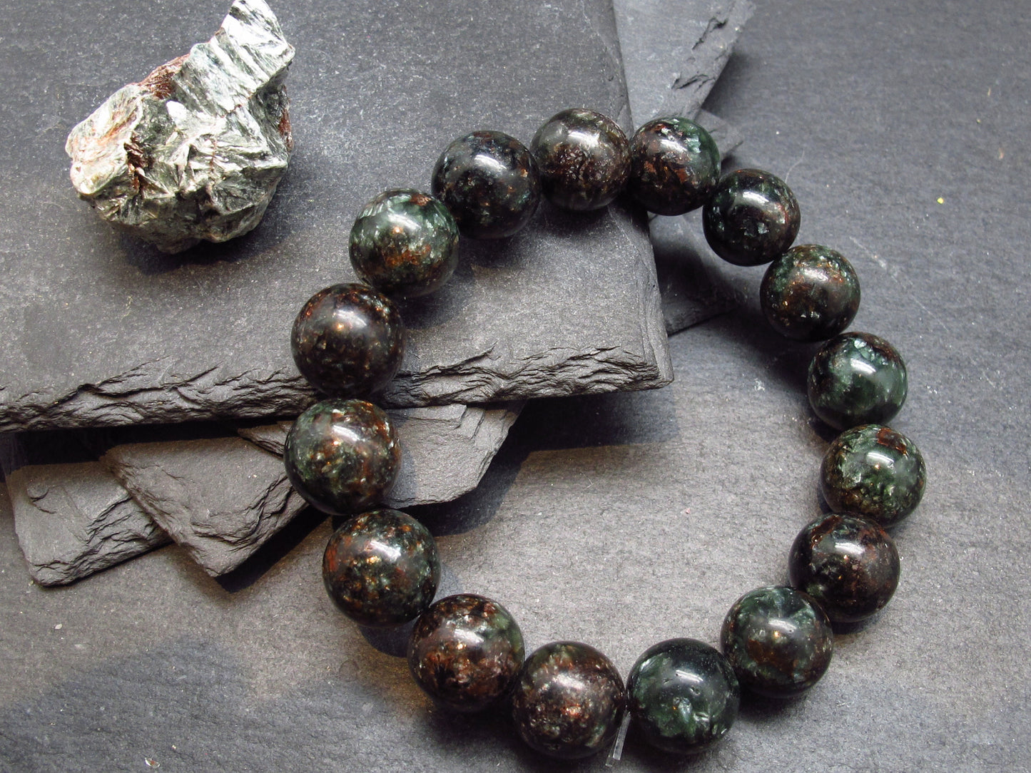 Seraphinite Clinochlore Genuine Bracelet ~ 7 Inches ~ 12mm Round Beads