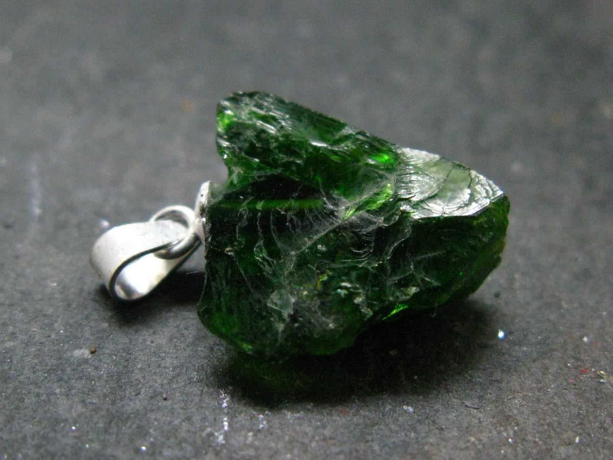 Green Chrome Diopside 925 Silver Pendant from Russia - 0.8" - 1.76 Grams