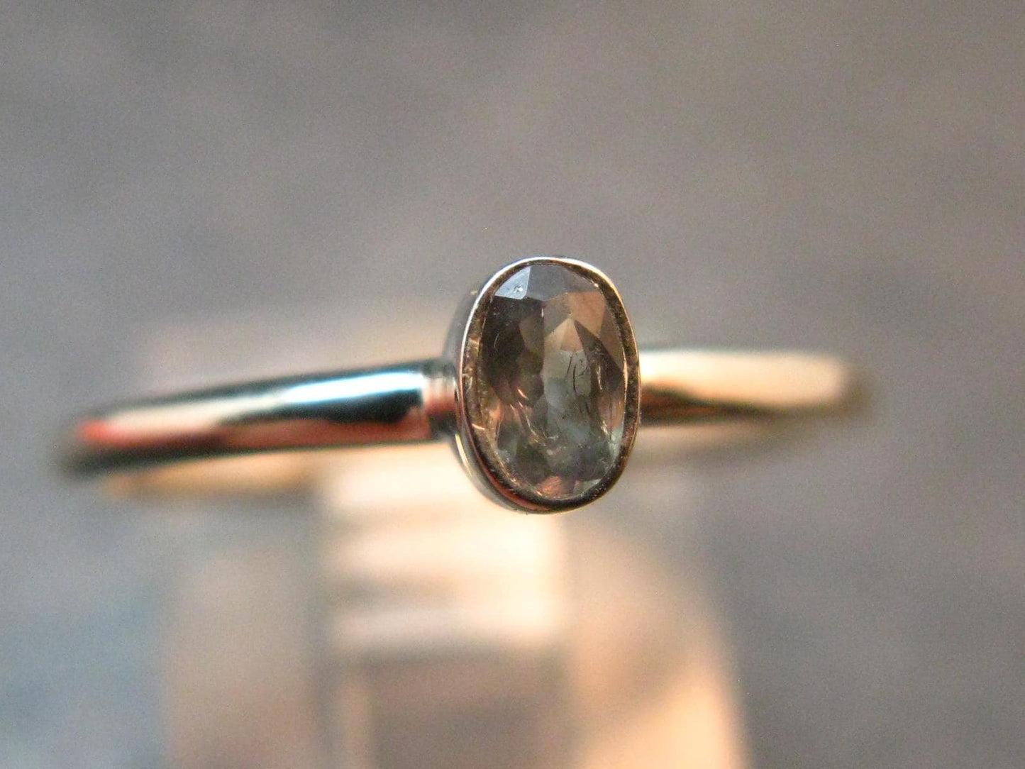 Genuine Alexandrite Gem Silver Ring From Russia - Size 7 - 1.52 Grams