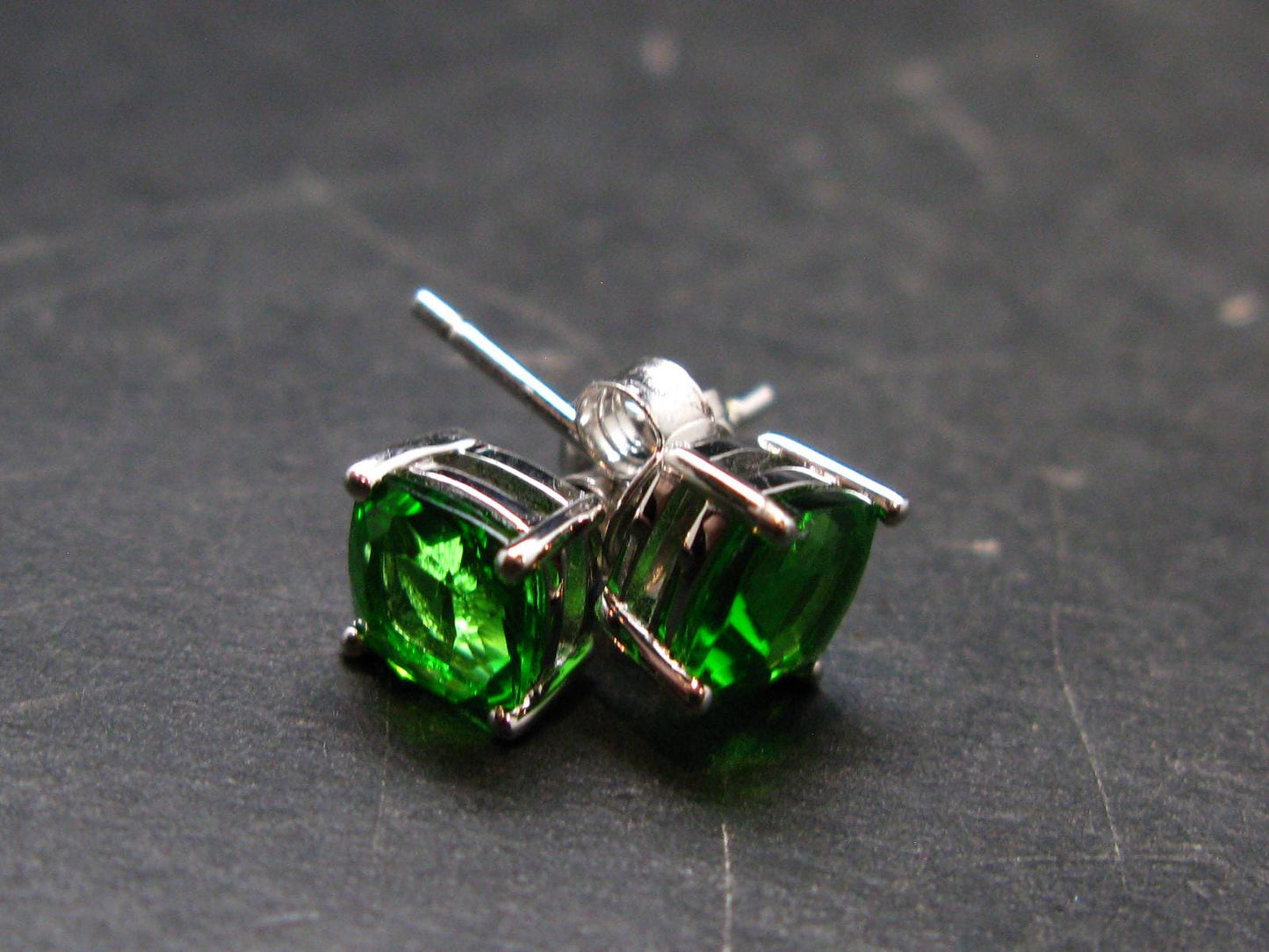 Helenite Gaia Stone Gem Sterling Silver Earrings From Washington - 0.80 Carats