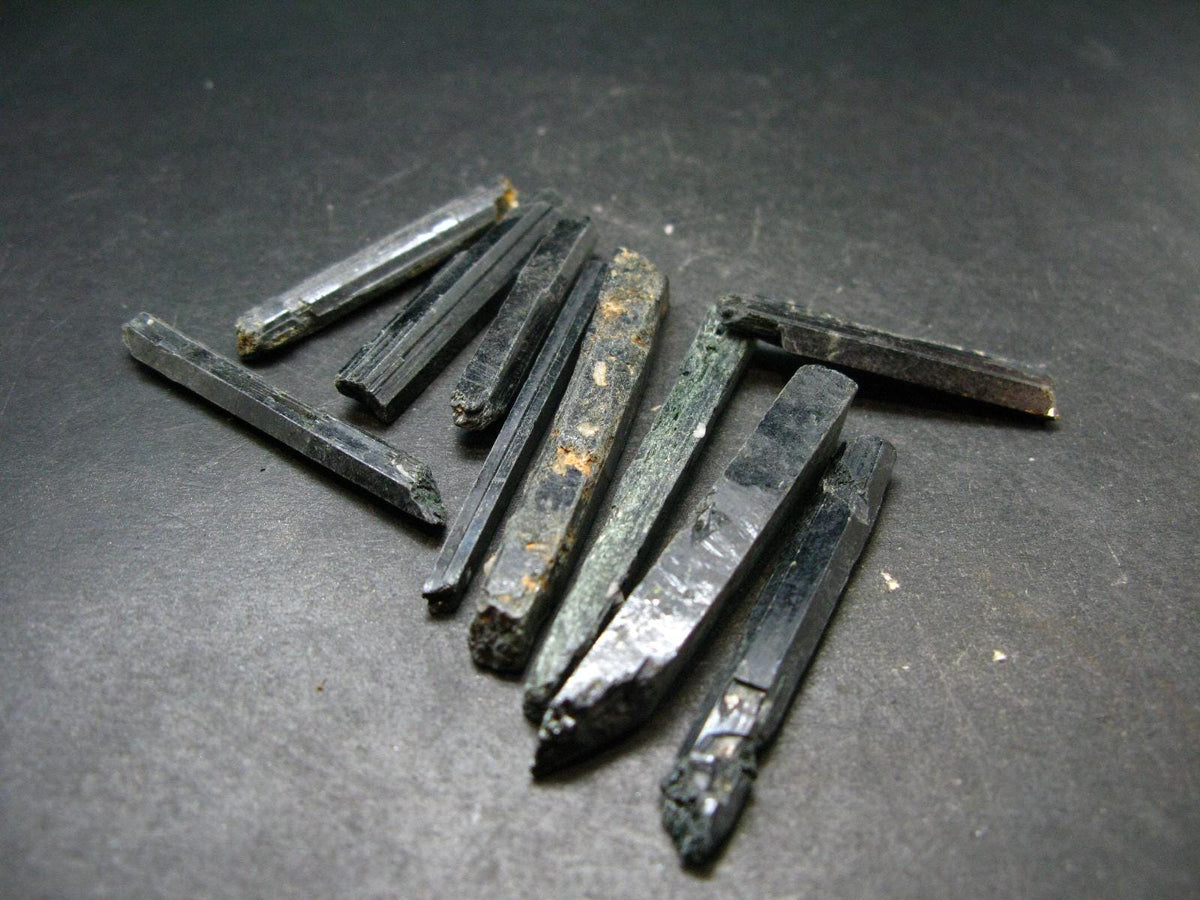 Lot of 10 Rare Aegirine Crystals From Malawi - 29.0 Grams