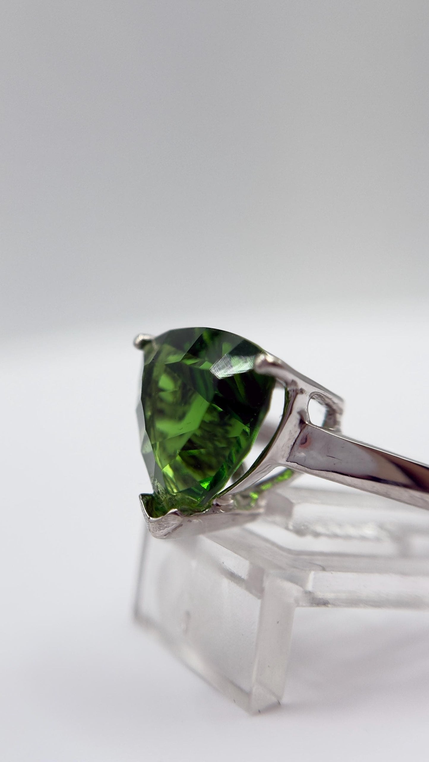 Green Helenite Trillion Cut Ring – Sterling Silver Faceted Gemstone Statement Ring