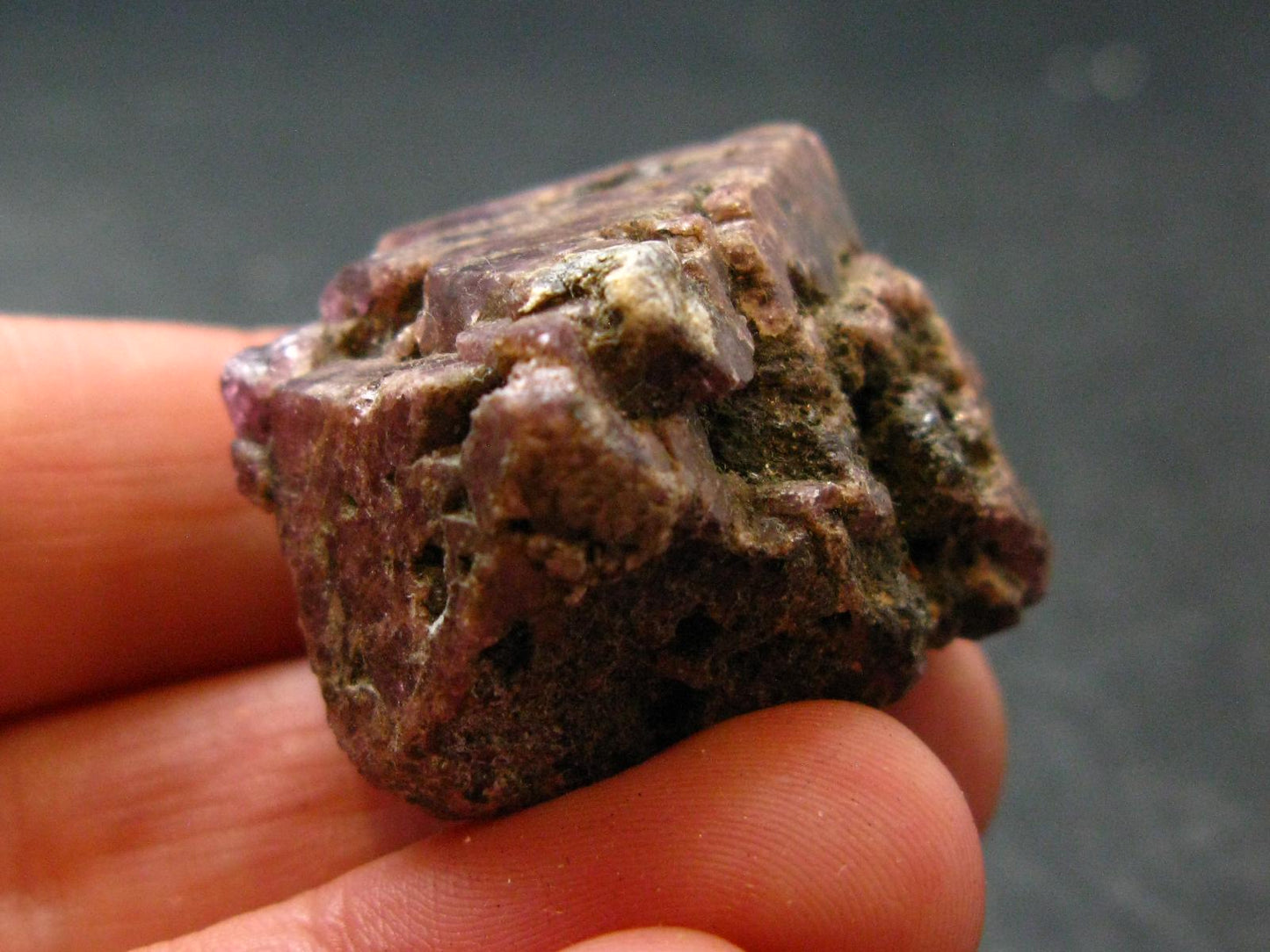 Spinel Crystal From Tanzania - 1.0" - 116.30 Carats