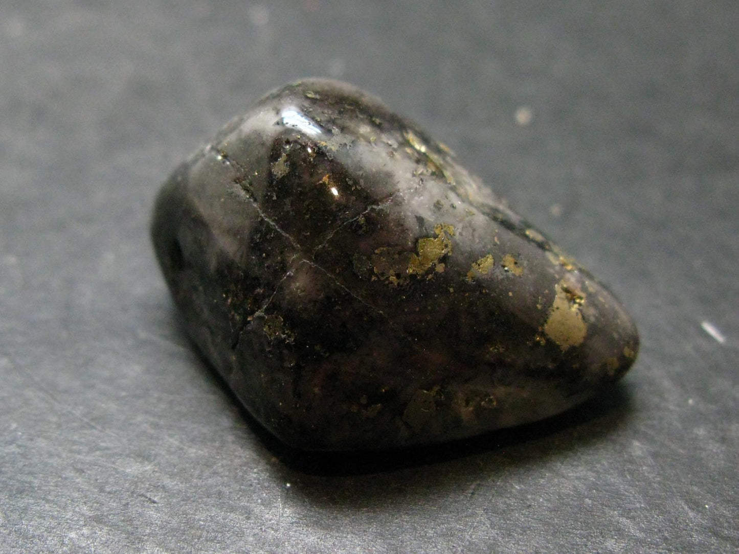 Healers Gold Tumbled Stone From USA - 1.4" - 26.09 Grams