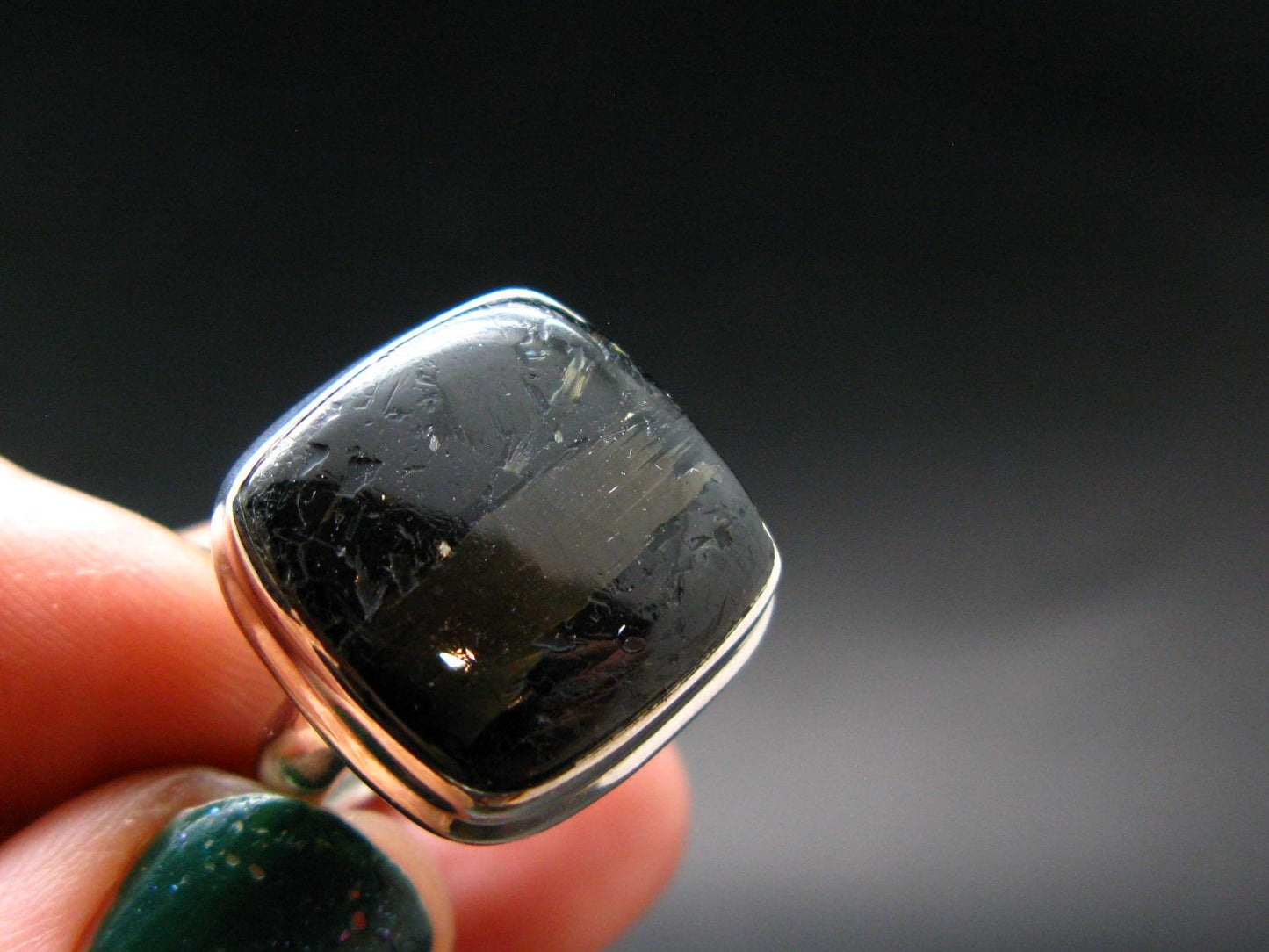 Real!! Very Rare Nuumite Nuummite Sterling Silver Ring from Greenland - 6.59 Grams - Size 7