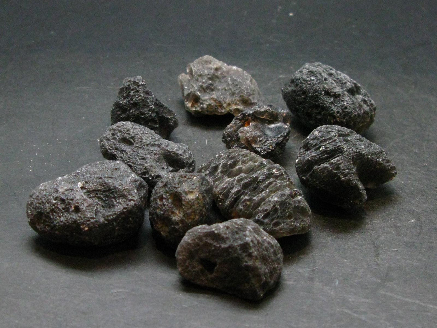 Lot of 10 Cintamani Stones from Indonesia - 134.38 Grams