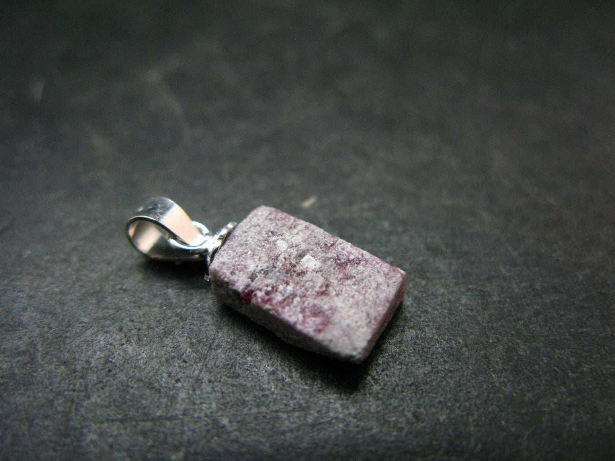 Bixbite Red Emerald Beryl Silver Pendant From Utah USA - 3.15 Carats - 0.7"
