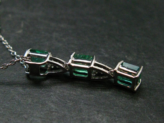 Emerald Silver Pendant W/Chain From Colombia - 2.50 Grams Total