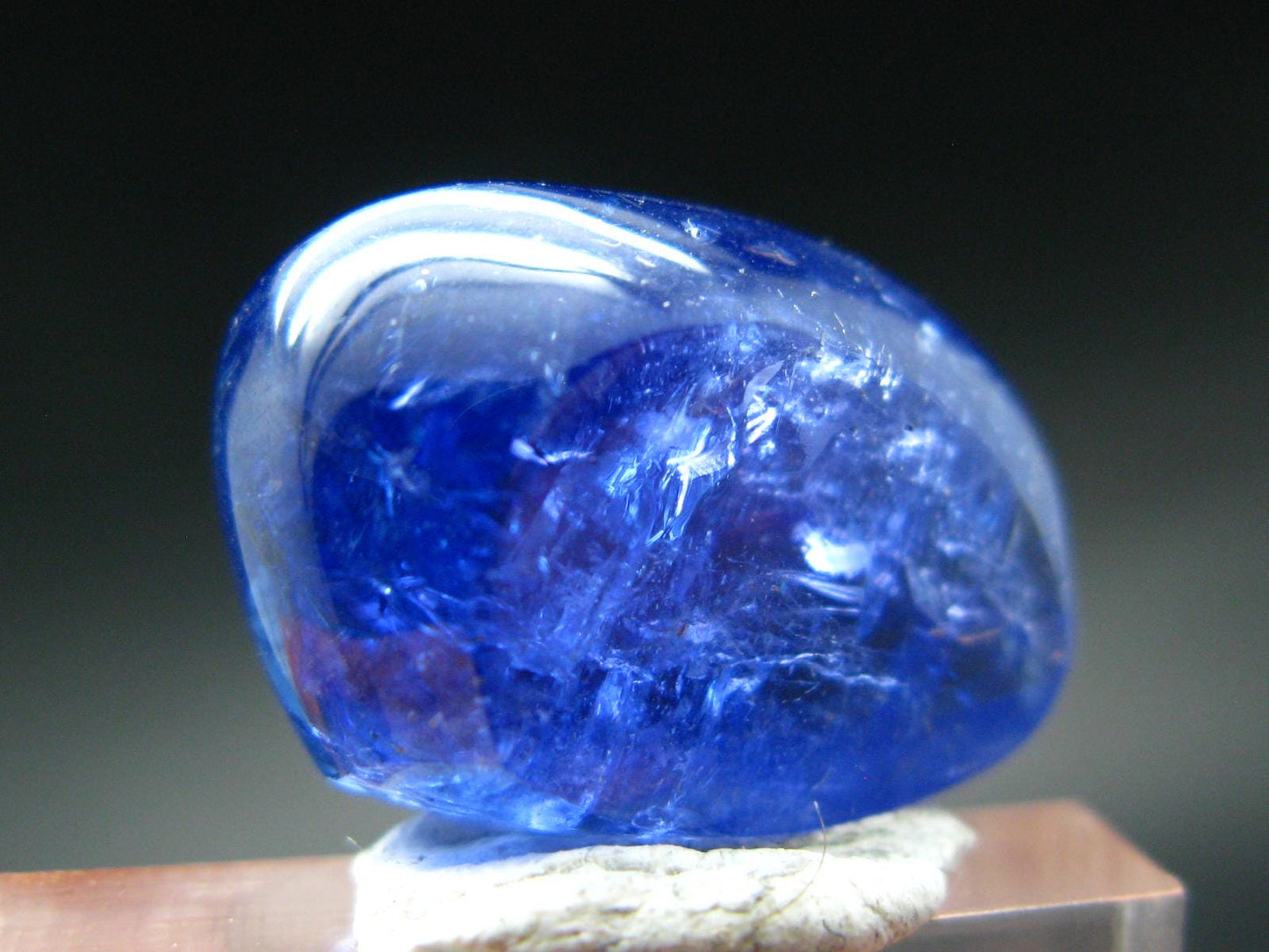 Fine Gem Tanzanite Zoisite Polished Stone From Tanzania - 24.07 Carats - 0.8"