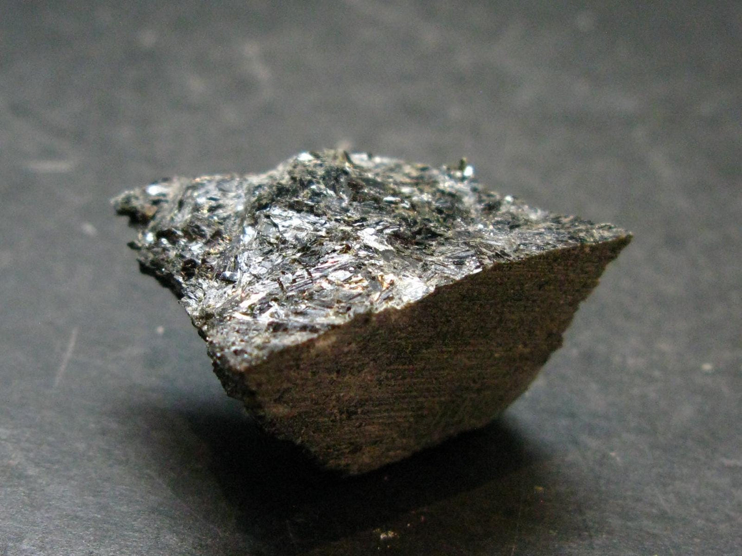 Rare Nuumite Nuummite Raw Piece From Greenland - 16.19 Grams - 1.1"