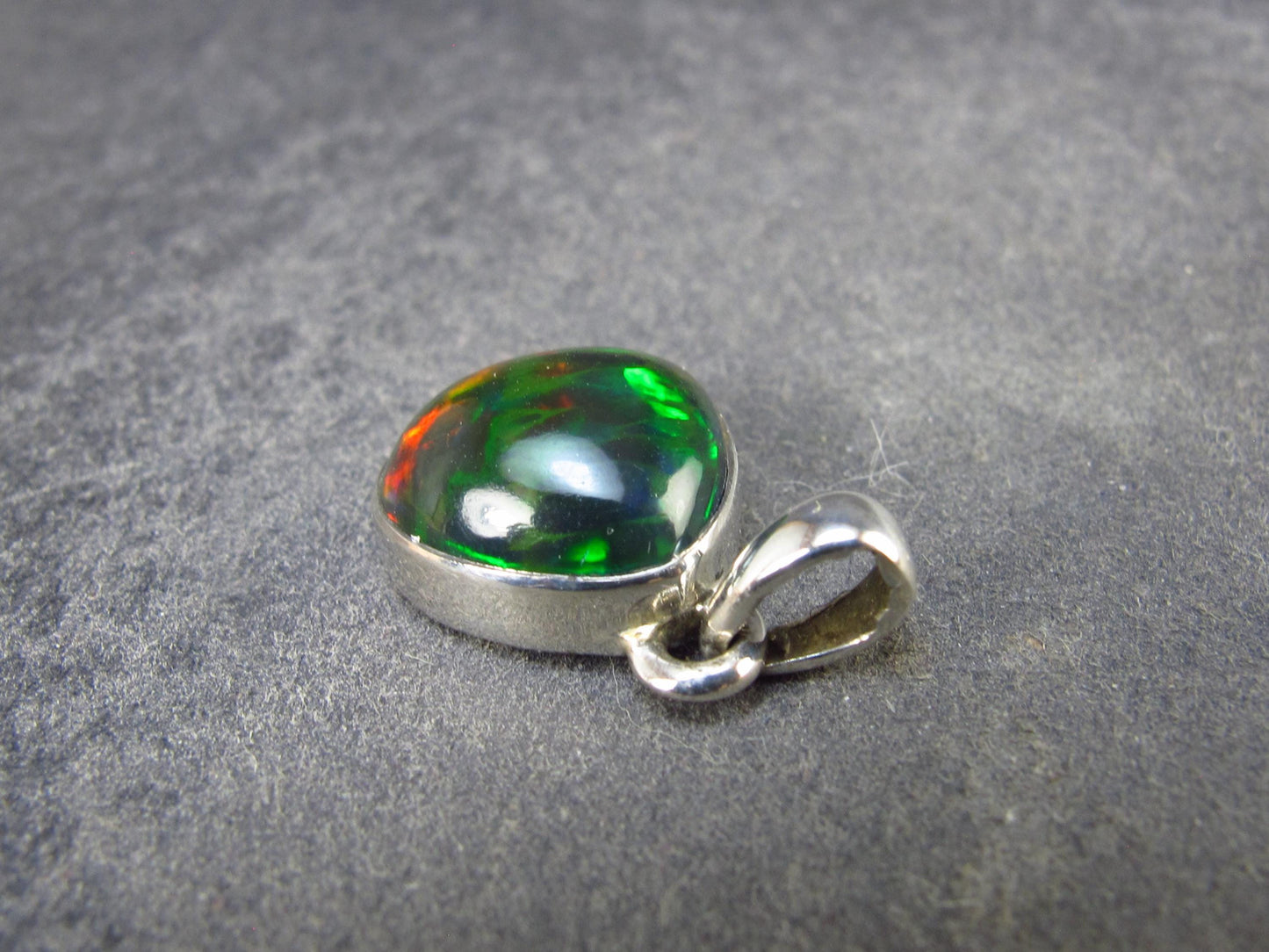 Rare Black Opal Sterling Silver Pendant from Australia - 0.7" - 1.86 Grams